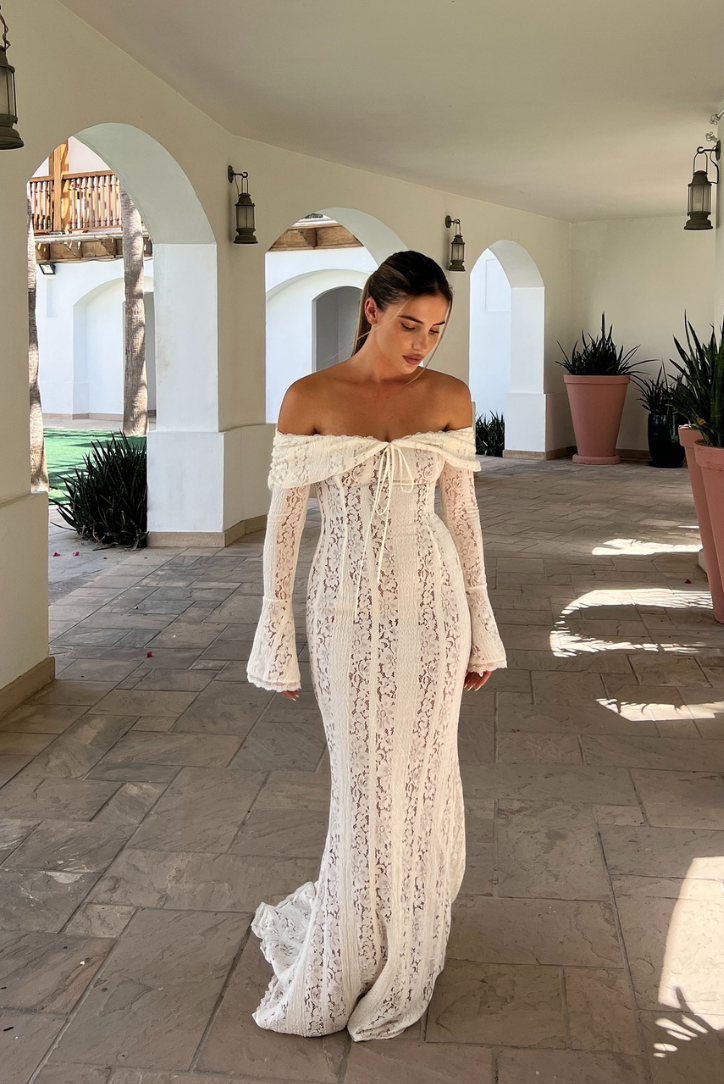 Eulalia | Lace Maxi Dress