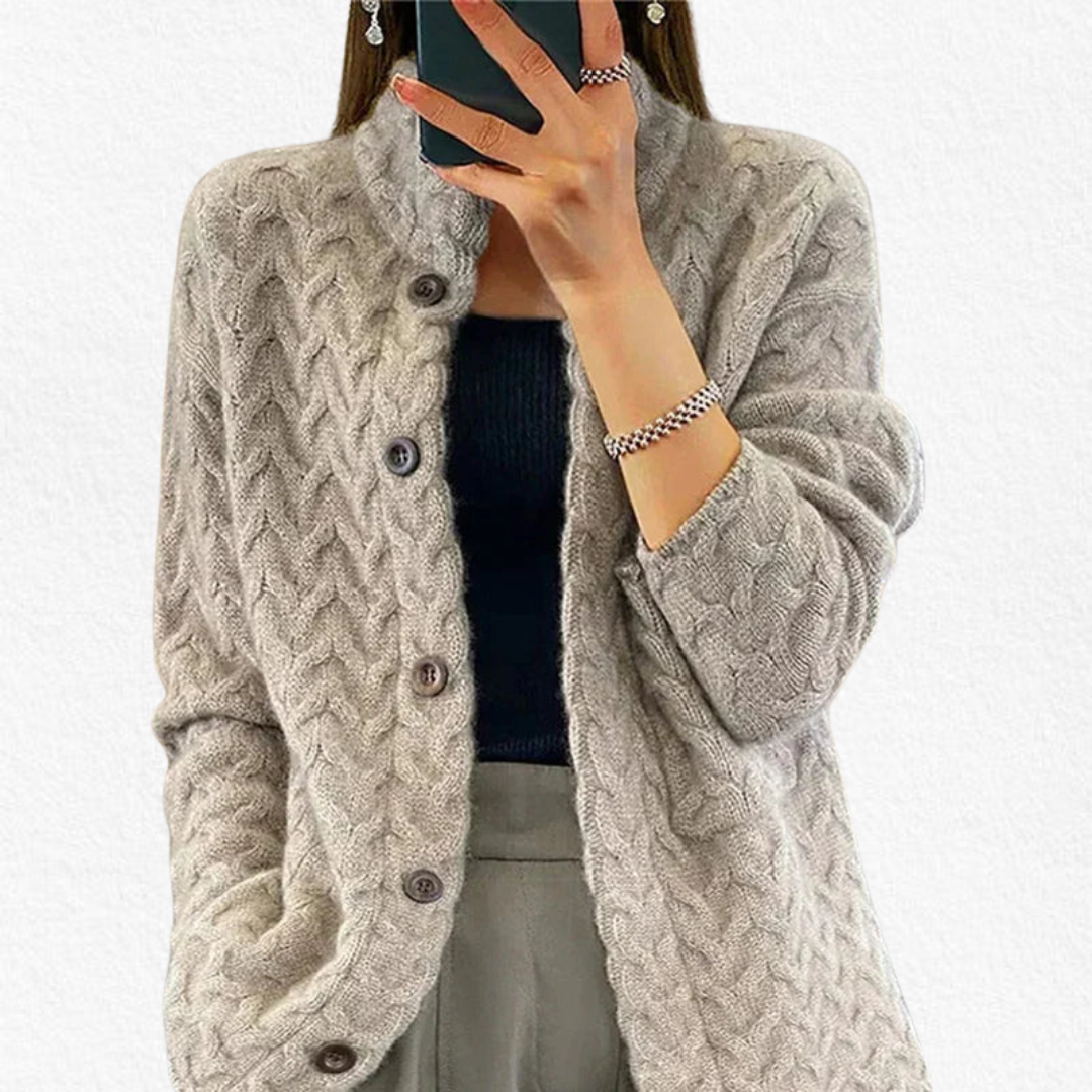 Amaya | Knitted Cardigan