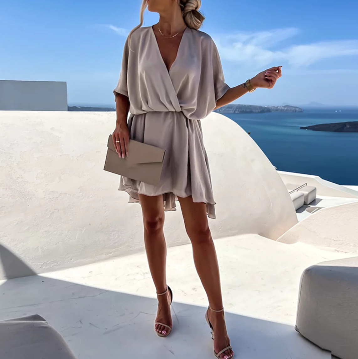Arwena | Chic Flowy Mini Dress