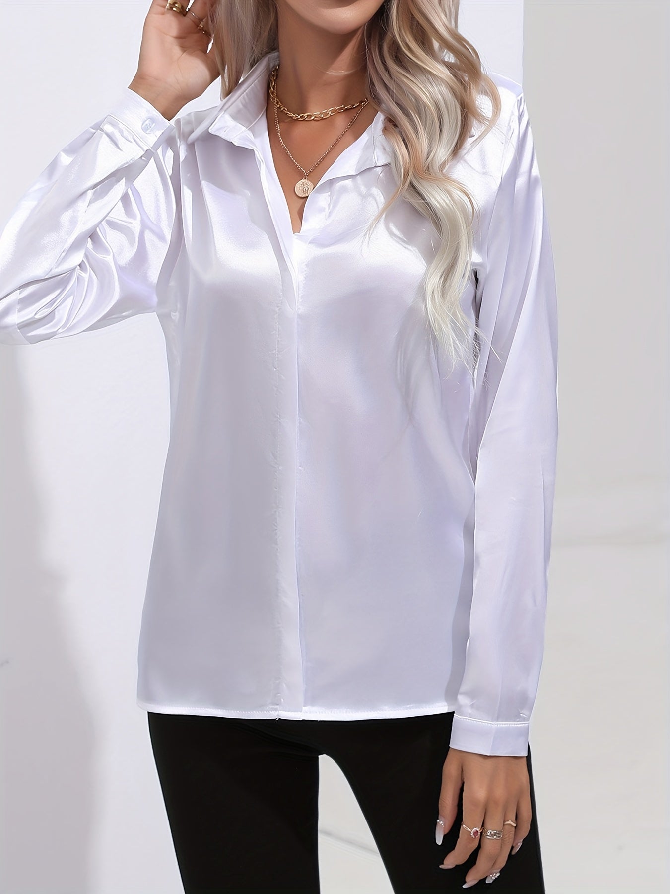 Dulcinea | Elegant Satin Blouse
